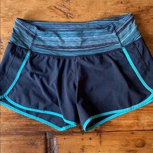 Lululemom 🍋 Shorts Size 6
